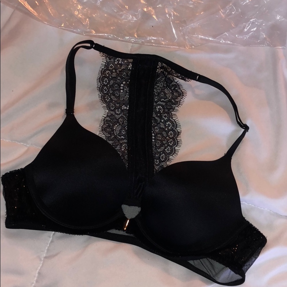 Victoria Secret bombshell bra